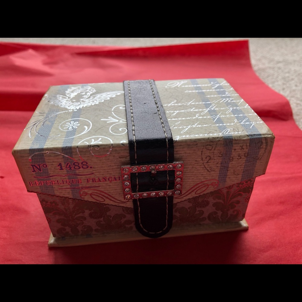 Punch Studio Keepsake Box Pres Rhinestone Buckle - Picture 2 of 6